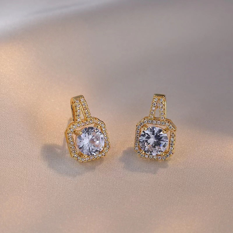 Gold Zircon Jewelry Set with Pendant & Stud Earrings